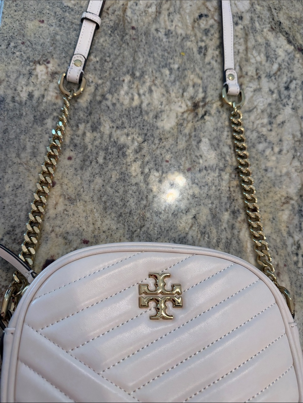 Tory Burch KIRA CHEVRON CAMERA BAG. Like New! - Picture 11 of 11